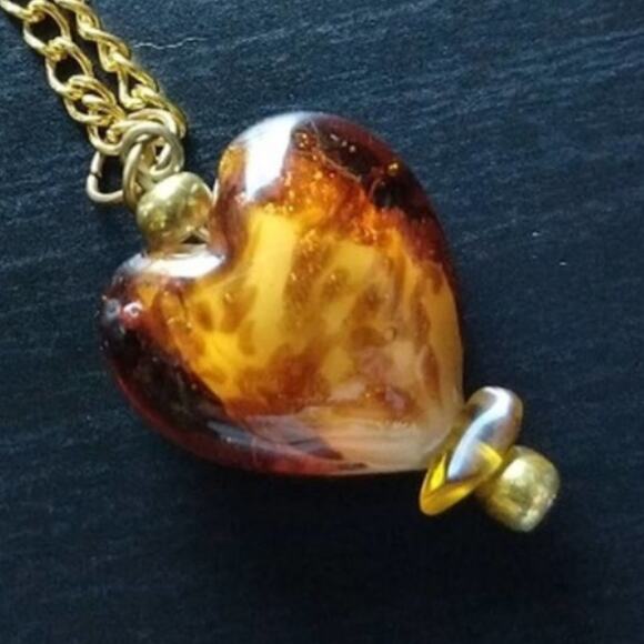 Jewelry - Amber Gemstone Heart Pendant Necklace NOS Matinee gold chain fashion jewelry